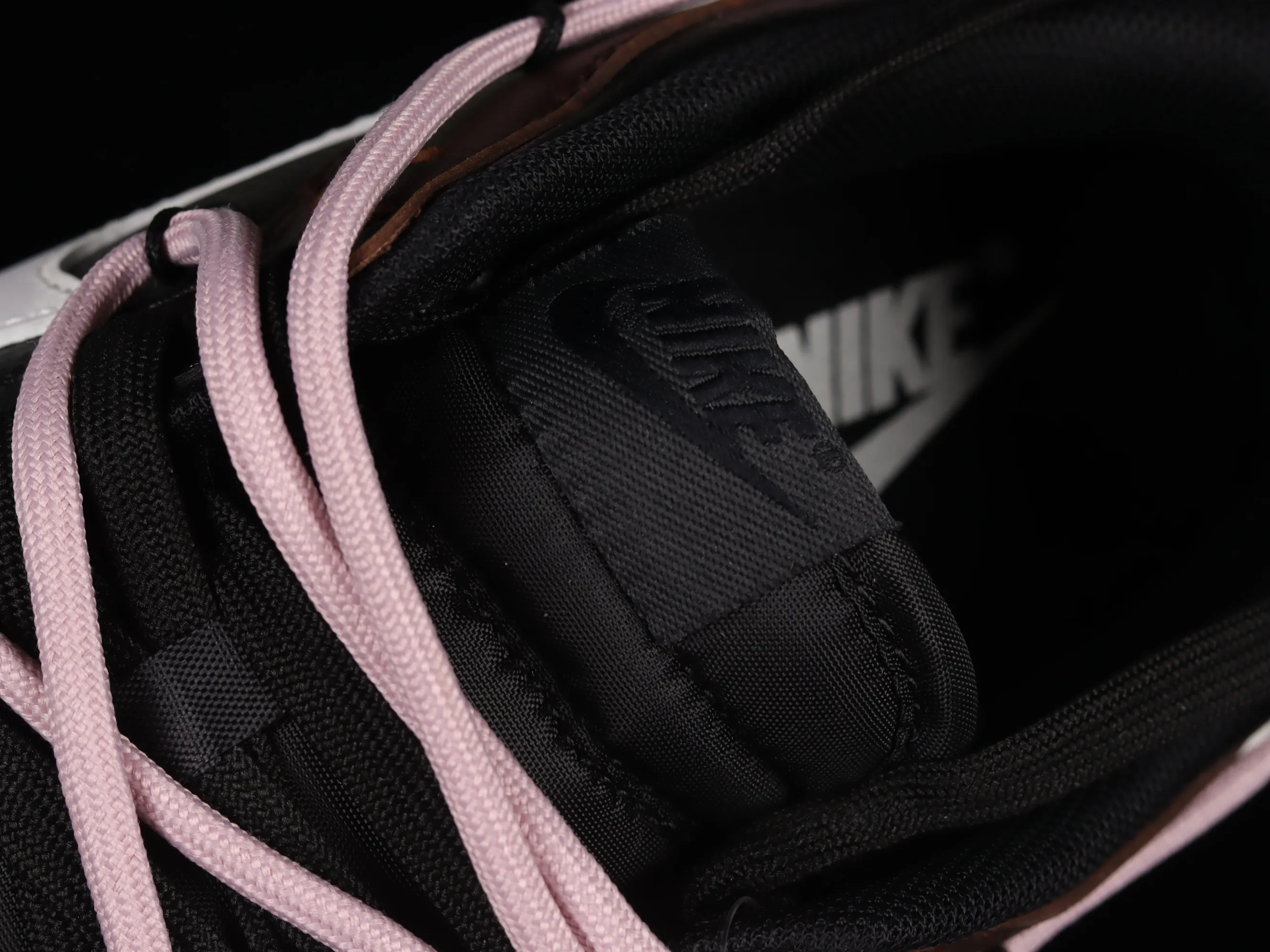 All categories Nk SB Dunk series Nk SB Dunk Low low-top sneakers Nk Dunk Low dip-dyed black customized version of deconstructed strap casual sneakers DJ6188-002